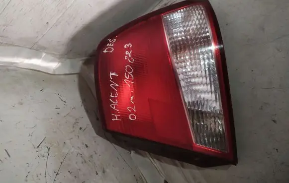 Hyundai Accent Rear/tail lights