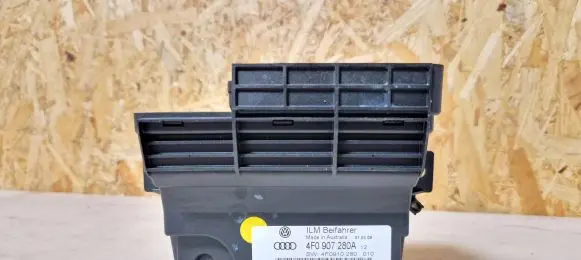 Audi A6 S6 C6 4F Power management control unit 4f0907280a