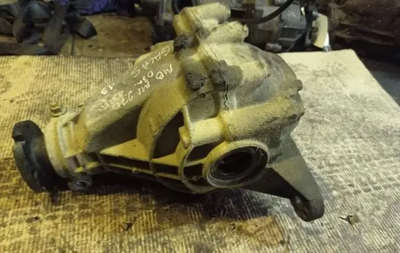 Mercedes-Benz ML W163 Rear differential 4460310013