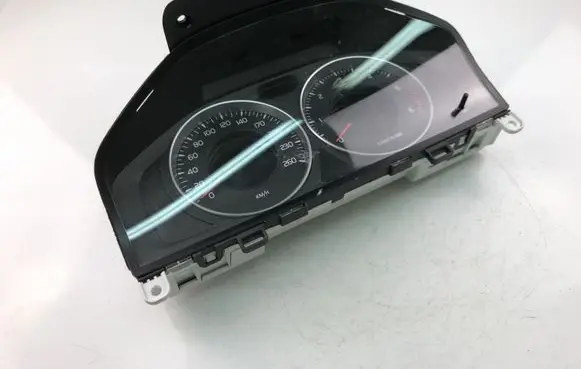 Volvo V60 Speedometer (instrument cluster) 31327581AA