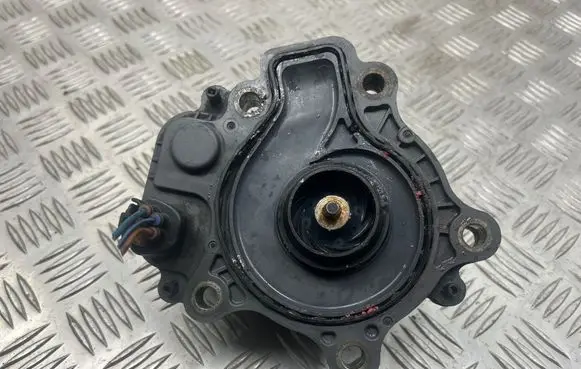 Toyota Prius+ (ZVW40) Water pump 