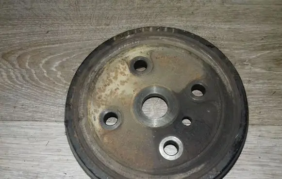 Volvo S60 Crankshaft pulley 30731865
