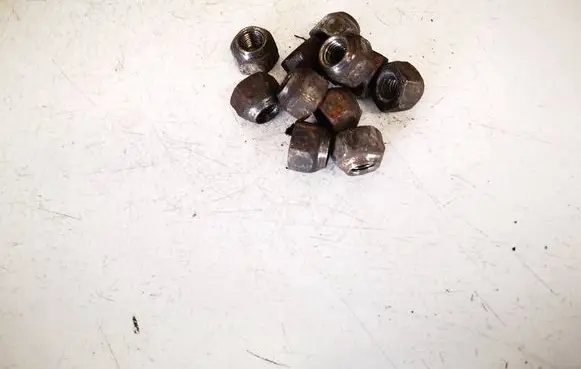 Toyota Corolla Verso E121 Nuts/bolts 