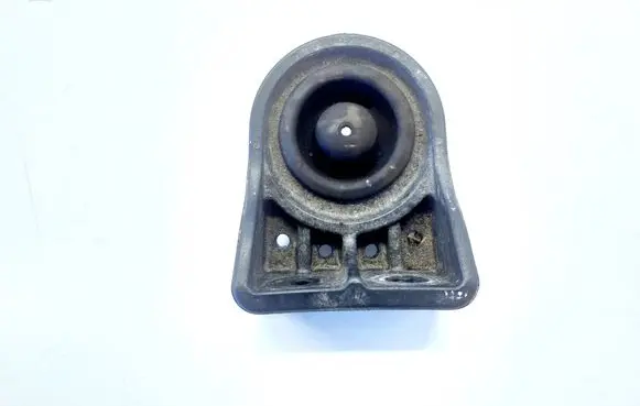 Hyundai Santa Fe Radiator support slam panel bracket 25333P2000
