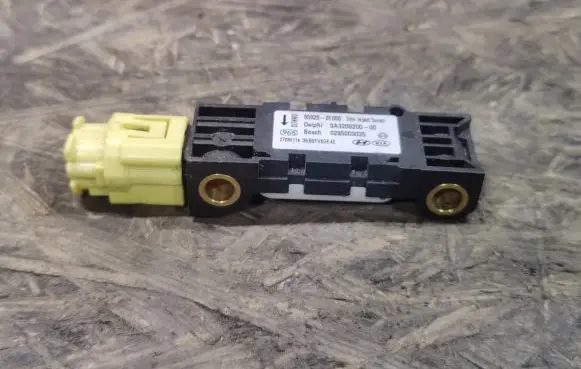 Hyundai Tucson LM Airbag deployment crash/impact sensor 959202E000