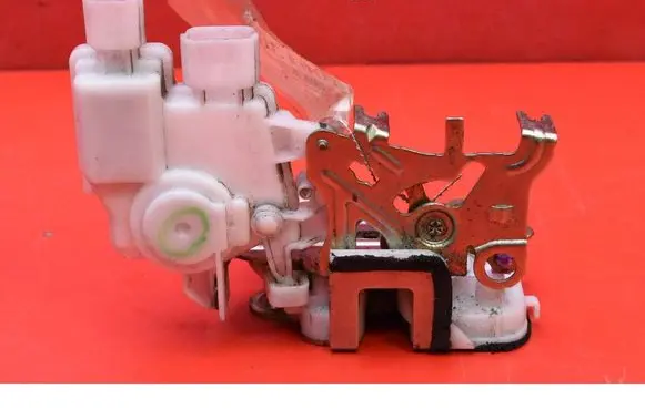 Honda Accord Front door lock