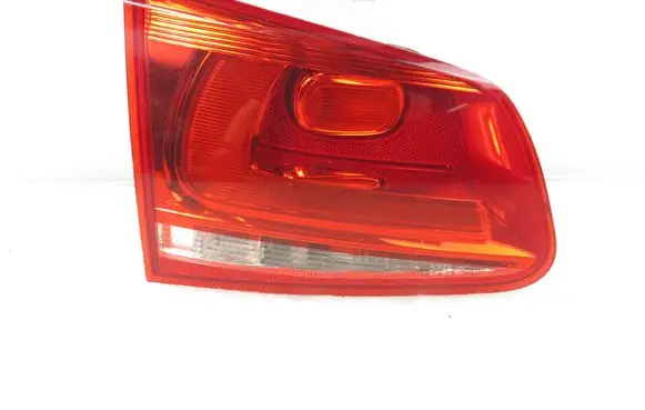 Volkswagen Touareg I Rear/tail lights 7P6945093A