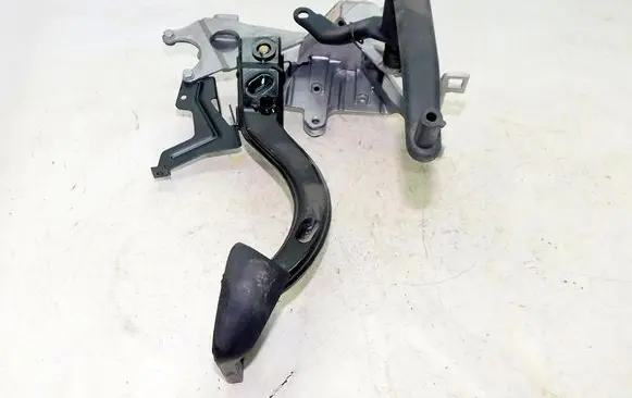 BMW 5 E39 Brake pedal 189448