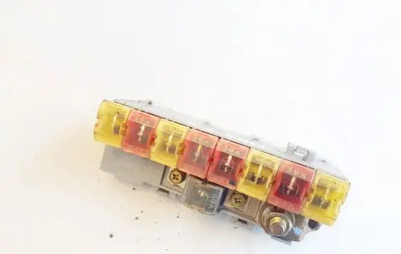 Volvo S70 V70 V70 XC Fuse box set 9128576 9162084