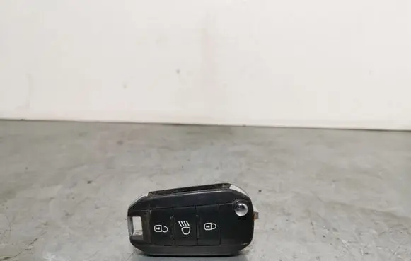 Peugeot 5008 Ignition key/card 5008RAKTAS2010