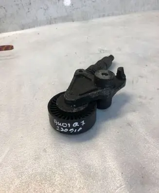 Audi Q7 4L Generator/alternator belt tensioner 059145201e