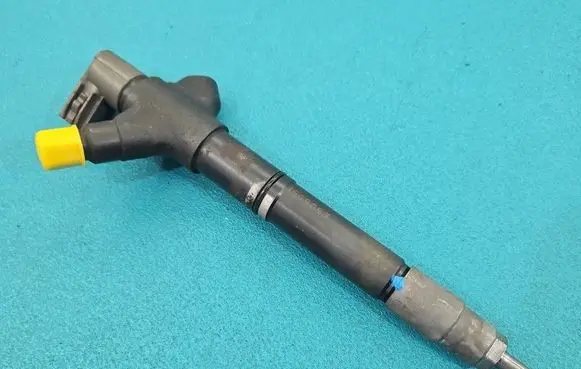 Toyota RAV 4 (XA40) Fuel injector 2367026071 IMPRK1568083