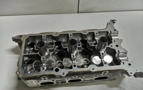 Engine head