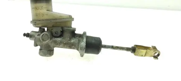 Subaru Legacy Clutch master cylinder