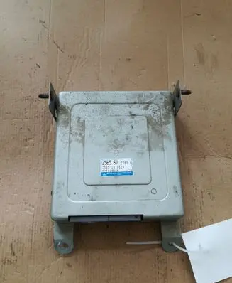Mazda 323 Engine control unit/module Z5B518881A