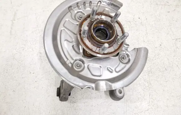 Ford Explorer VI Rear wheel hub LB5C5B759 LB5C5B759AB U022N