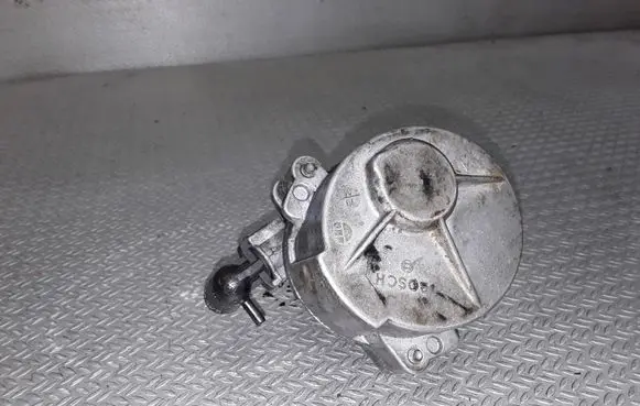 Renault Espace - Grand espace IV Vacuum pump 163354368