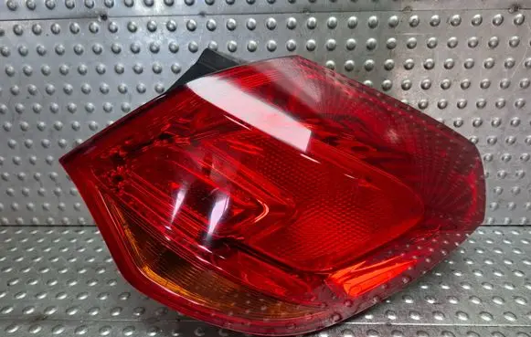 Opel Astra J Rear/tail lights S27639094