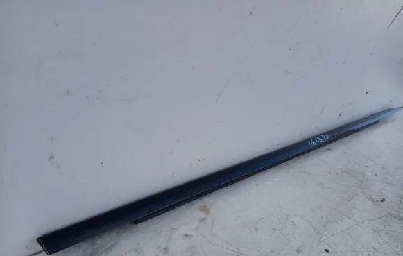 Audi A6 S6 C8 4K Front door glass trim molding 4K0837475