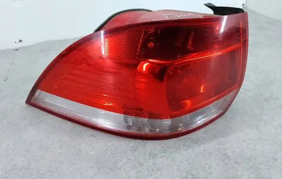 Volkswagen Golf V Rear/tail lights