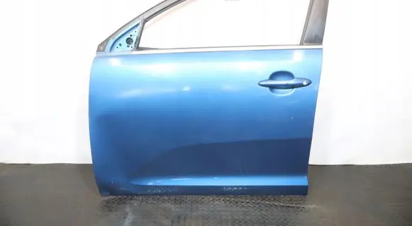 KIA Sportage Front door