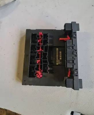Volkswagen Touran I Other control units/modules 1K1937049