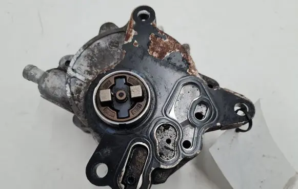Volkswagen Touran I Vacuum pump 03G145209