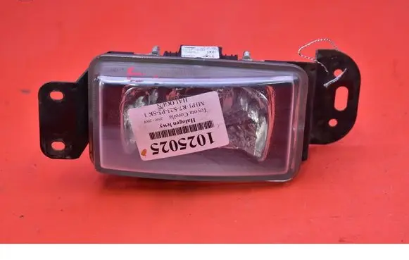 Toyota Corolla E120 E130 Front fog light 8122002051