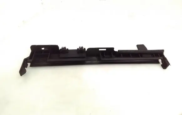 Mercedes-Benz CLS C218 X218 Radiator mount bracket PE2840A CN3760