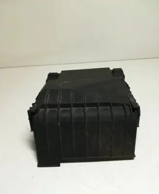 Volkswagen Golf Plus Fuse box cover 1K0937132F 17180061 14189871