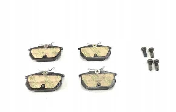 Alfa Romeo 33 Brake pads (rear) 60765020