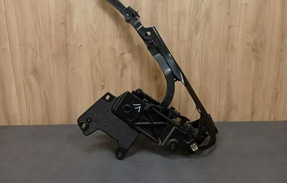 Mercedes-Benz SLK R171 Convertible roof hinge 