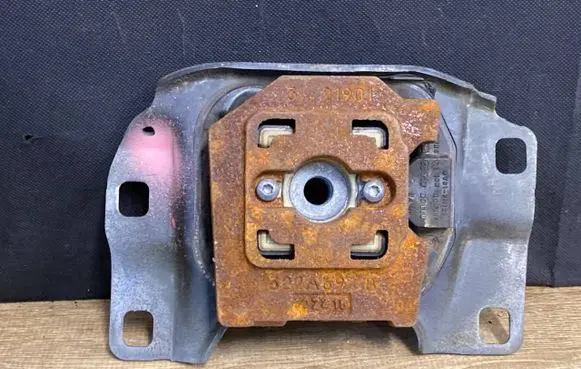 Ford Kuga II Engine mount vacuum valve 322A69B 322A69 V61-7M121