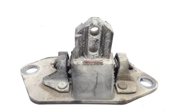 Volvo XC90 Engine mount bracket 8624757