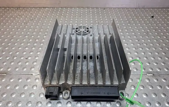 Mercedes-Benz A W176 Sound amplifier S18031004 A2189004107