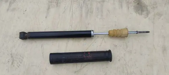 Toyota Yaris Rear shock absorber/damper 485300DA01