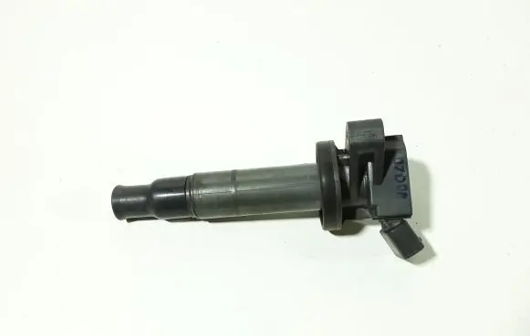 Toyota Corolla E120 E130 High voltage ignition coil 9008019019