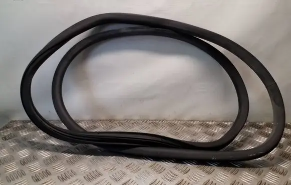 Seat Leon (1P) Rear door rubber seal (on body) 1P0867365B