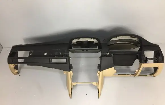 BMW 5 E60 E61 Dashboard 7131815