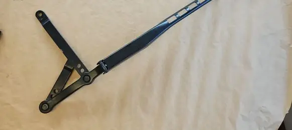 Mercedes-Benz GL X166 Front wiper blade arm A1668201240 24027217