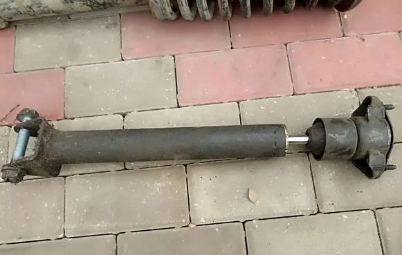 Mercedes-Benz GL X164 Rear shock absorber/damper