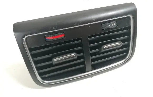 Rear air vent grill