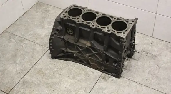 Mercedes-Benz C W203 Engine block OM646