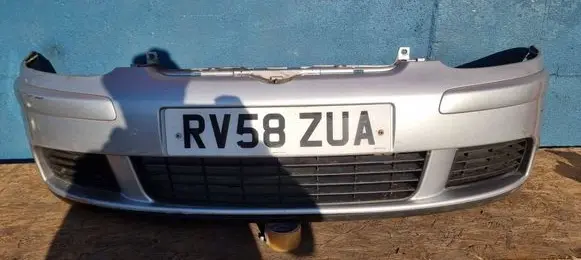 Volkswagen Golf V Front bumper 1K0807217M