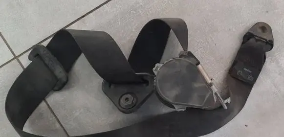 Renault Kangoo II Front seatbelt 0407011