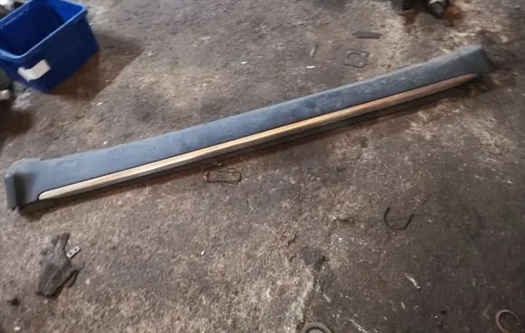 Dodge Durango Sill