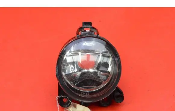 Volkswagen Golf V Front fog light