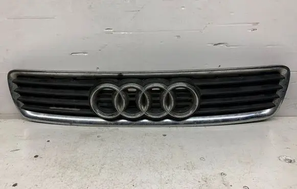 Audi A4 S4 B5 8D Front grill 8D0853651R