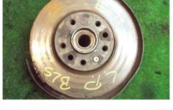 Cadillac BLS Front wheel hub spindle knuckle