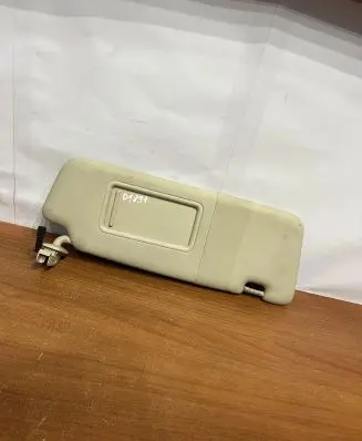 Audi A5 8T 8F Sun visor 8K0657552 D1891
